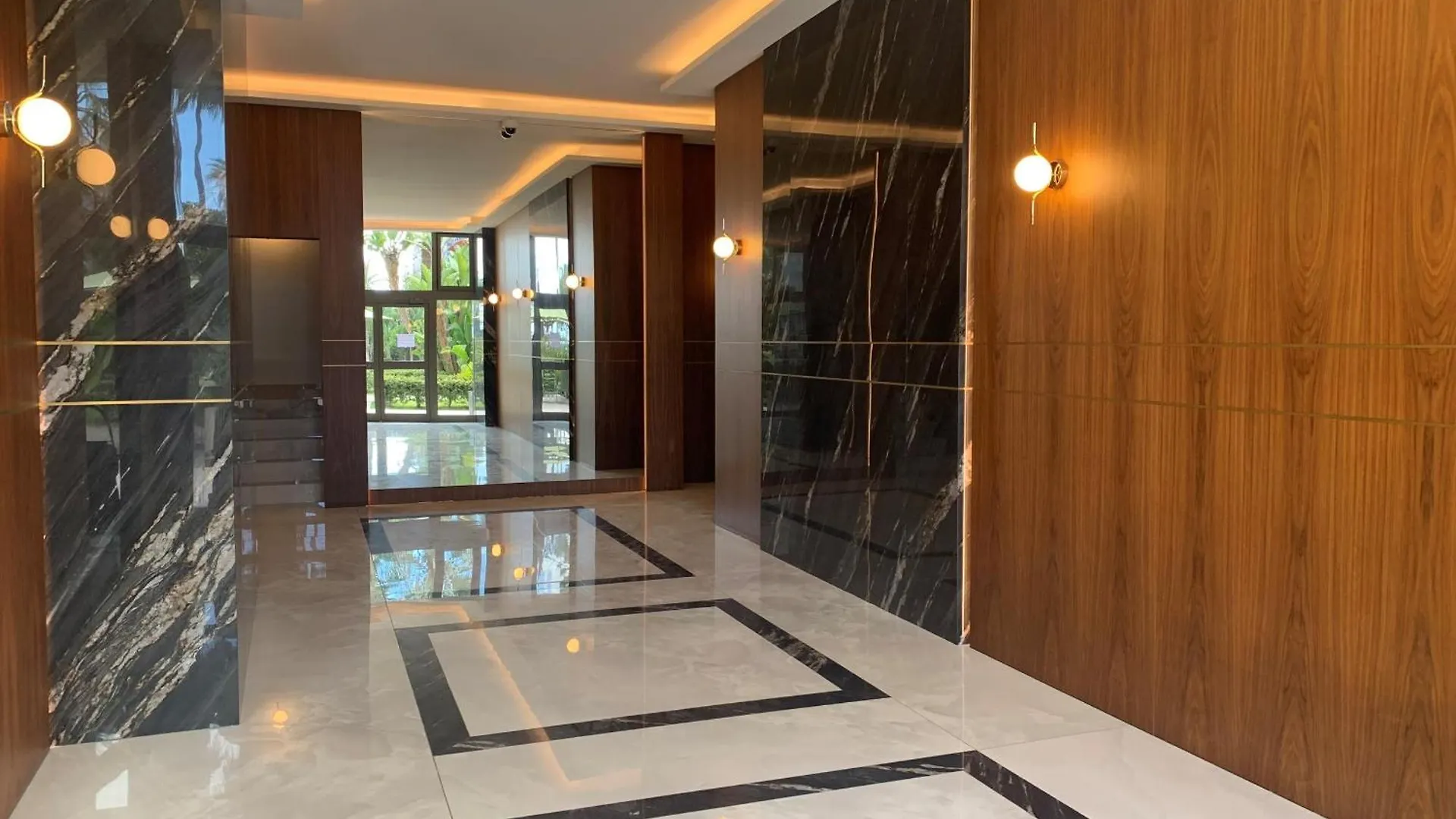 Ibis Studio 5380 Apartment Cannes France