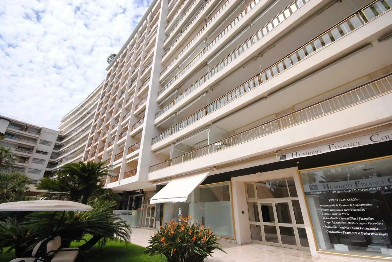 Ibis Studio 5380 Apartment Cannes 0*,  France