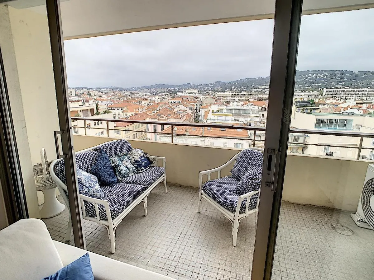 Ibis Studio 5380 Cannes