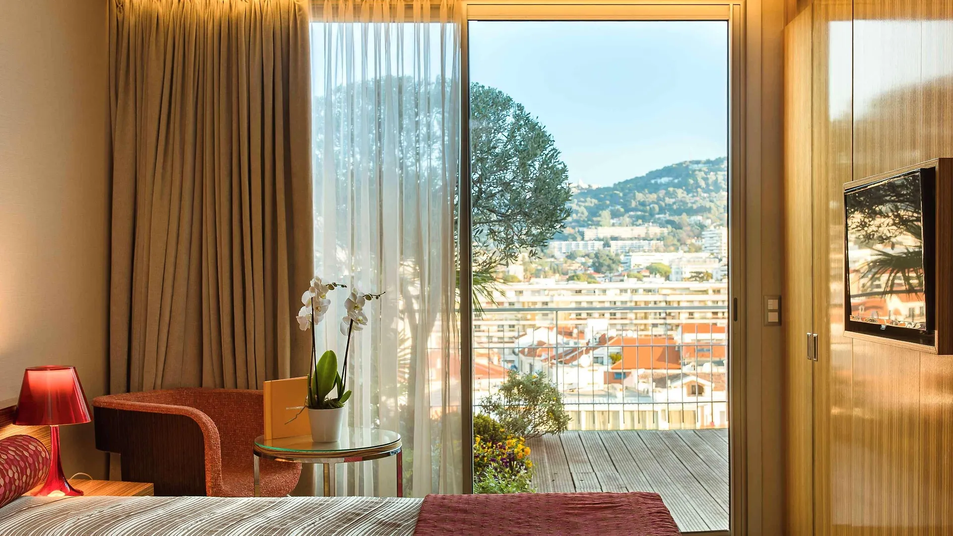 Ibis Studio 5380 Cannes Apartment
