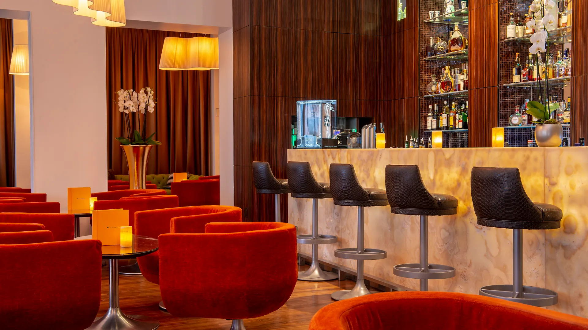 Ibis Studio 5380 Cannes France