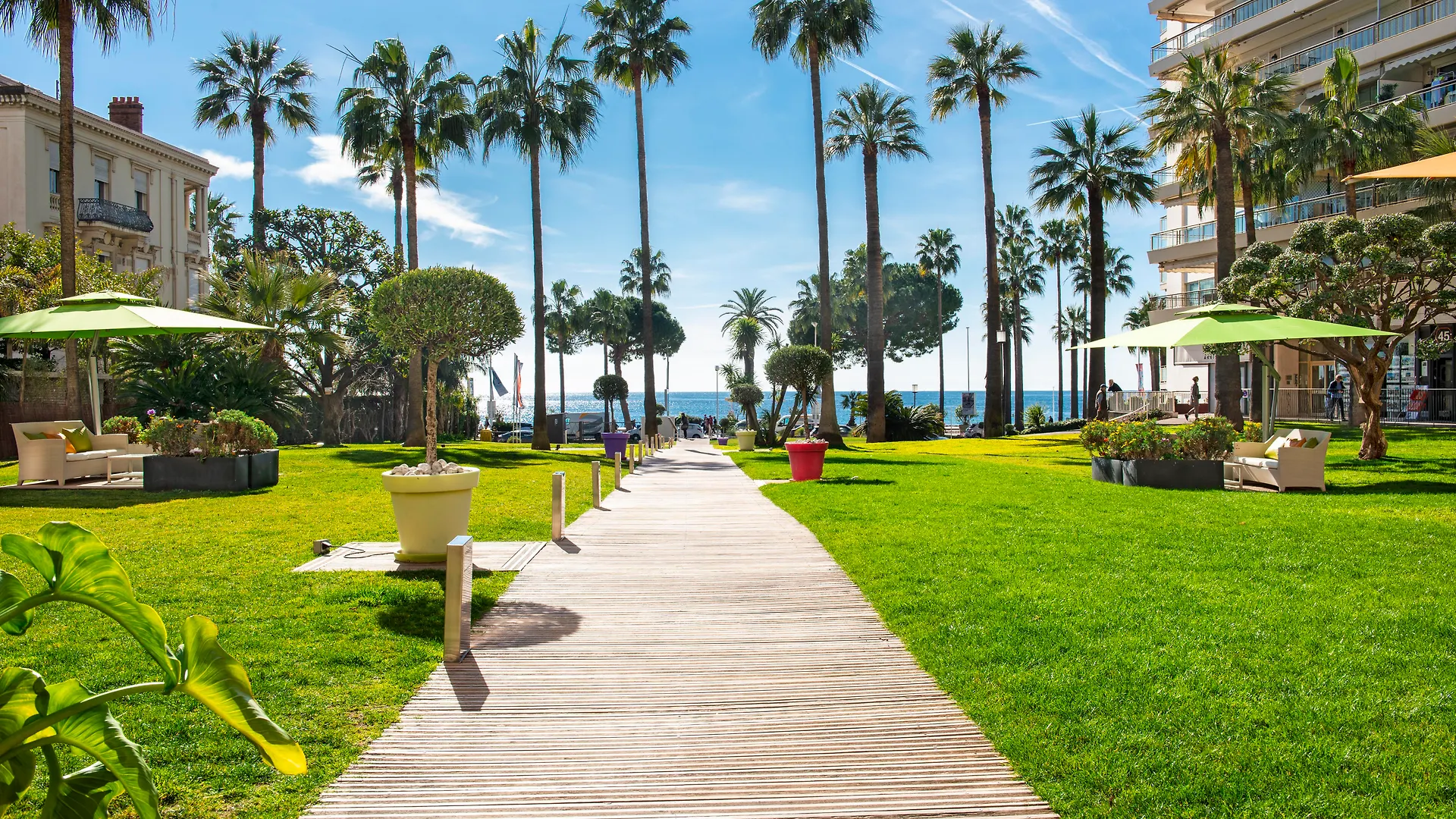Ibis Studio 5380 Cannes 0*,