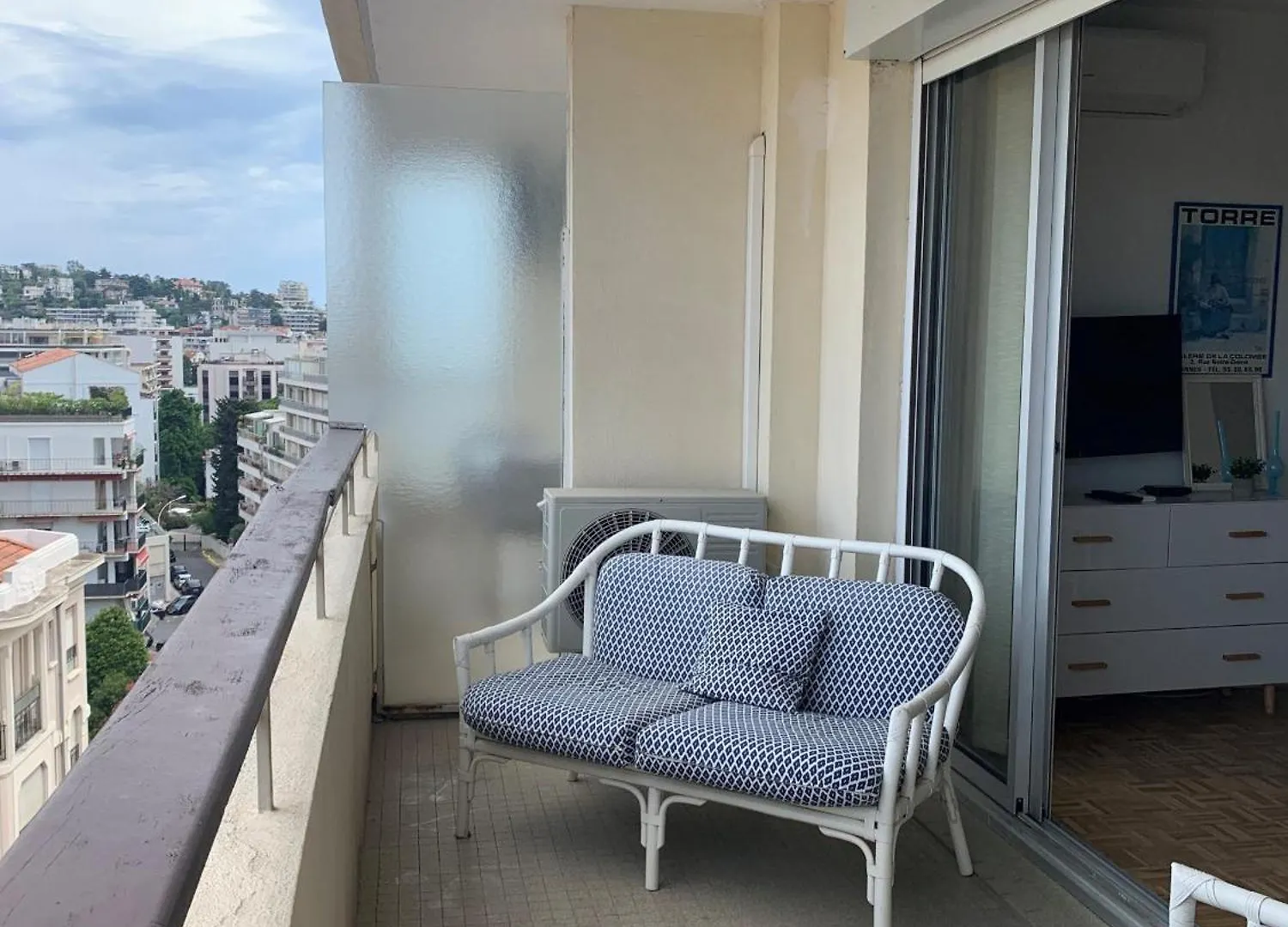 Ibis Studio 5380 Cannes 0*,