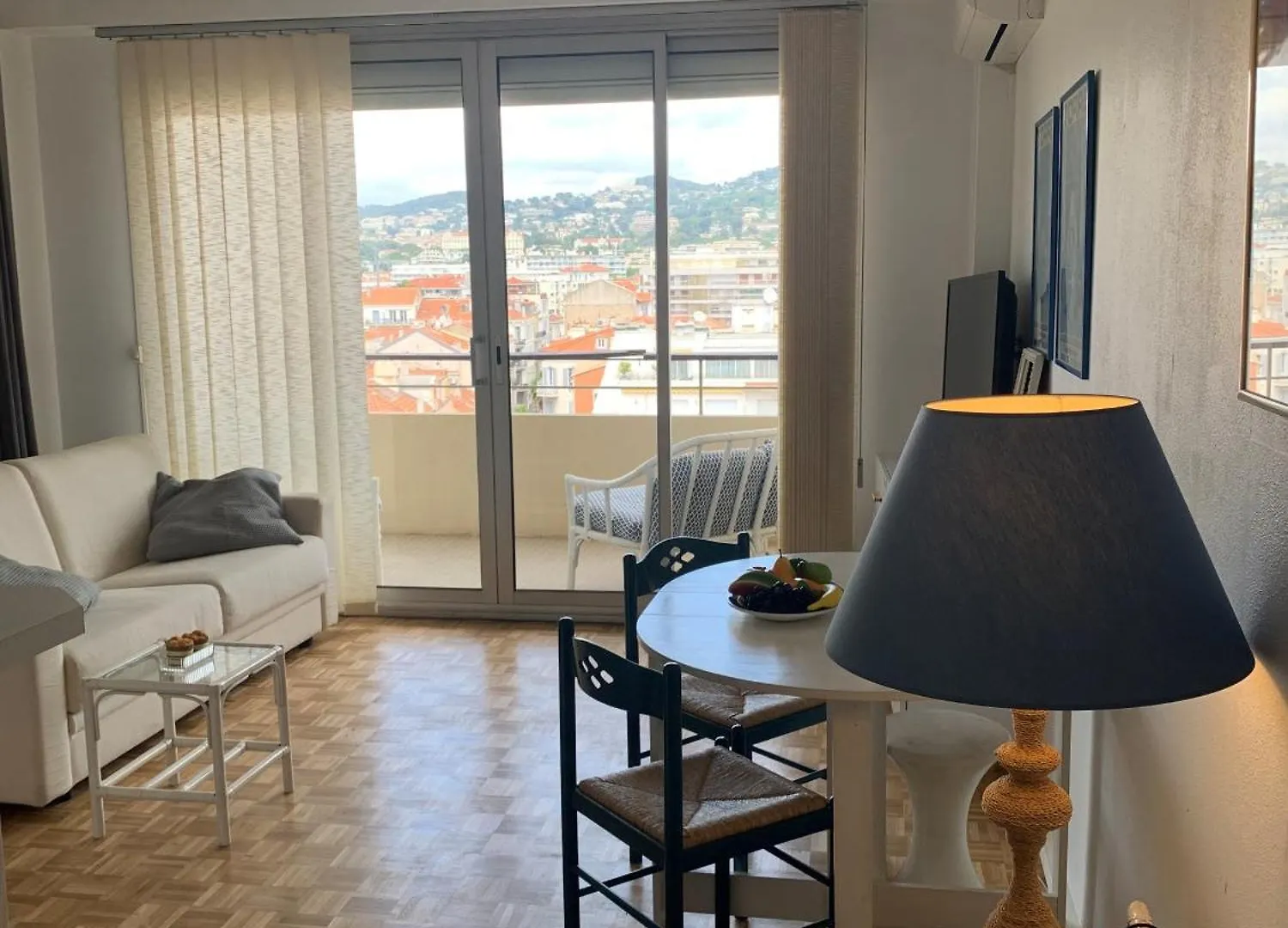 Ibis Studio 5380 Cannes Appartement