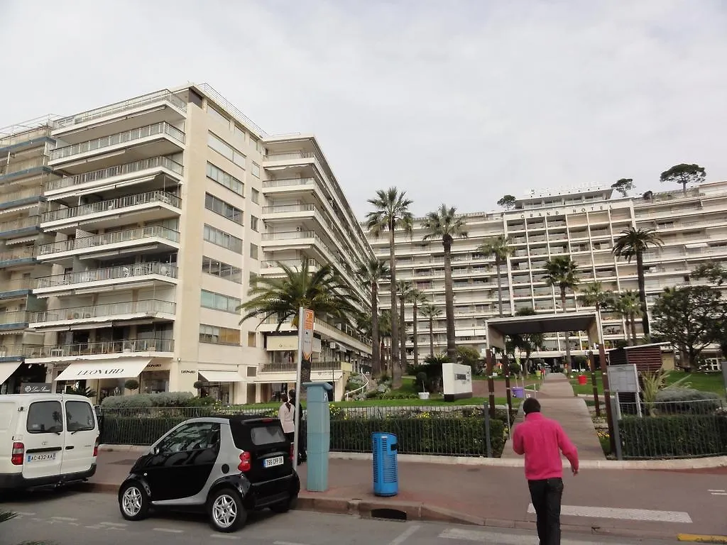 Ibis Studio 5380 Cannes Appartement
