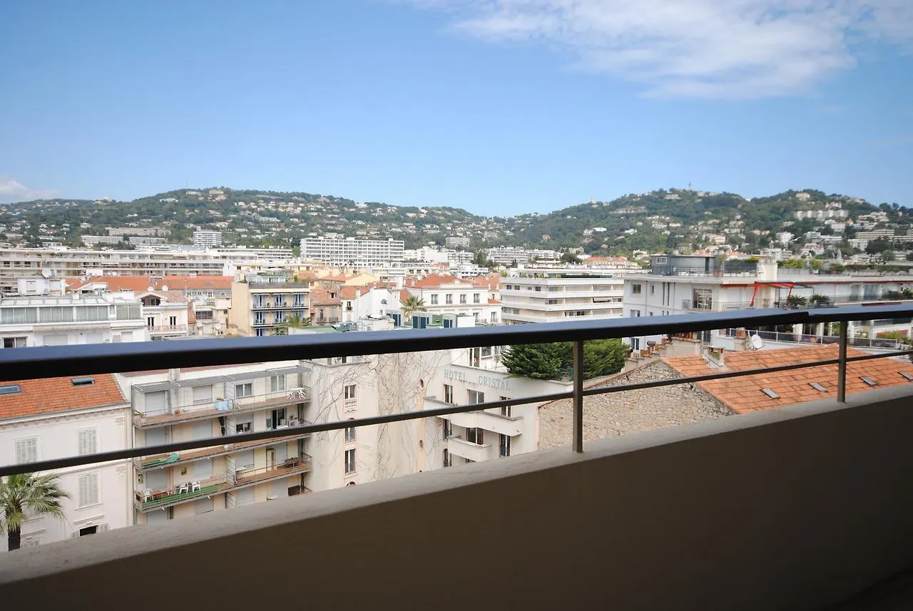 Ibis Studio 5380 Cannes France