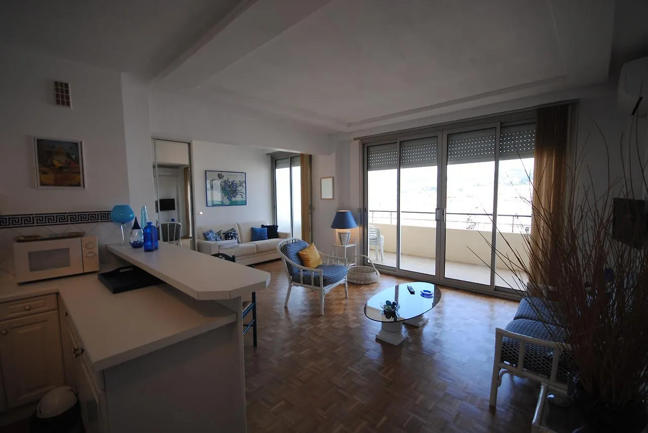 Ibis Studio 5380 Cannes