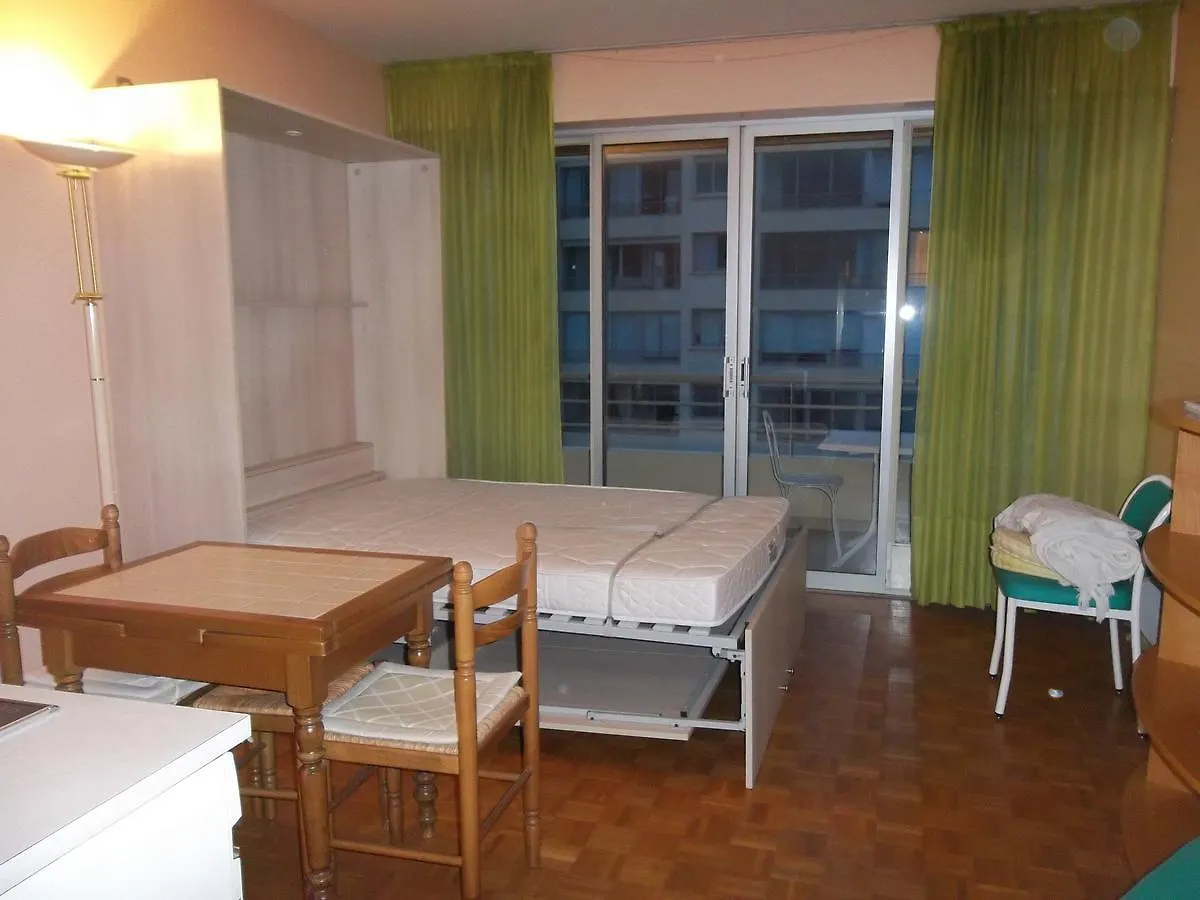 Ibis Studio 5380 Cannes Apartment
